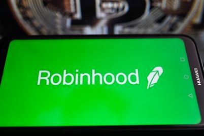 robinhood-shares-drop-12-this-week-amid-losses-in-bitcoin-ai-stocks-scaled.jpg