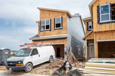 sales-of-new-homes-tanked-in-may-pushing-supply-up-to-a-3-year-high.jpg