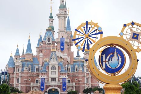 shanghai-disneylands-enduring-success-a-strategic-oasis-amidst-chinas-economic-headwinds.jpg