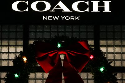 shares-of-coach-parent-tapestry-spike-12-as-holiday-sales-soar-after-merger-collapse-scaled.jpg