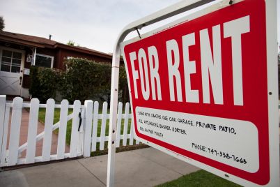 single-family-rent-prices-are-surging-at-a-record-rate-led-by-homes-in-sun-belt-cities-like-miami-and-phoenix.jpg