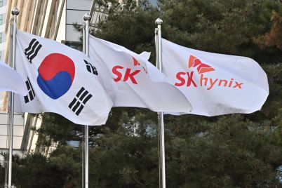 sk-hynix-posts-record-first-quarter-profit-in-line-with-estimates-as-memory-prices-climb.jpg