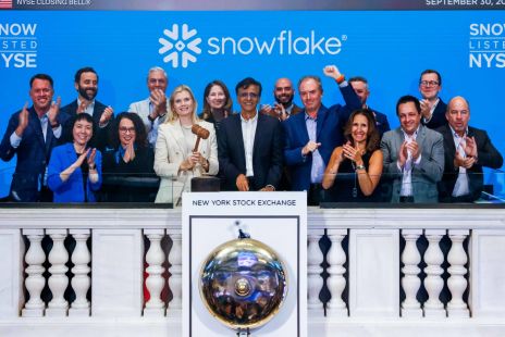 snowflake-ai-surge-alpha-opportunity-for-portfolios.jpg