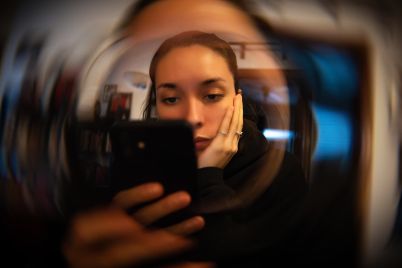 social-media-addiction-trial-a-trillion-dollar-risk-to-metas-digital-kingdom.jpg