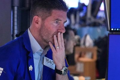 software-losses-value-stocks-bitcoin-slips-market-takeaways.jpg