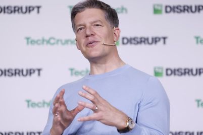 spacex-board-strengthened-roelof-botha-joins-amidst-market-debut.jpg