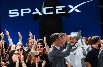 spacex-ipo-a-trillion-dollar-valuation-breakthrough-reshapes-aerospace.jpg