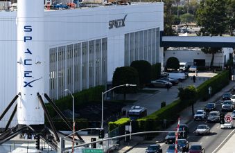 spacex-ipo-billion-dollar-valuation-ignites-investor-frenzy-and-market-disruption.jpg
