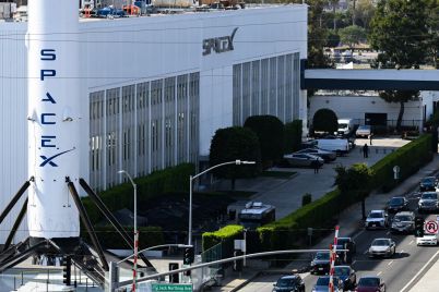 spacex-valuation-breakthrough-betting-on-elon-musks-vision-not-just-earnings.jpg
