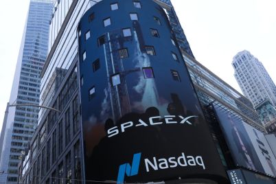 spacexs-2-trillion-debut-innovation-valuation-and-the-future-of-space-tech.jpg
