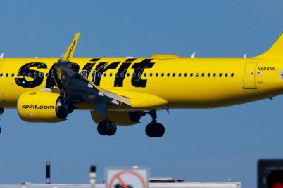 spirit-airlines-is-trying-to-go-upmarket-with-snacks-wi-fi-and-checked-bags-included-scaled.jpg