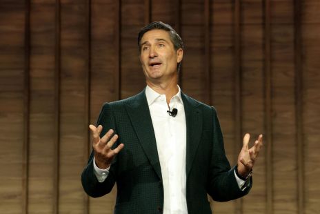 starbucks-sales-us-turnaround-fuels-stronger-outlook.jpg