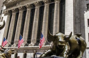 stock-market-gains-fuel-millionaire-surge-a-deep-dive-into-wealth-disparity.jpg