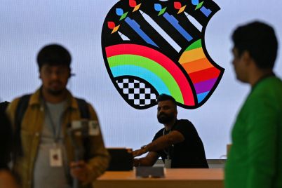 stocks-making-the-biggest-moves-after-hours-apple-carvana-doordash-block-and-more-scaled.jpg