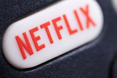 stocks-making-the-biggest-moves-midday-netflix-snap-warner-bros-discovery-att-novavax-and-more-scaled.jpg