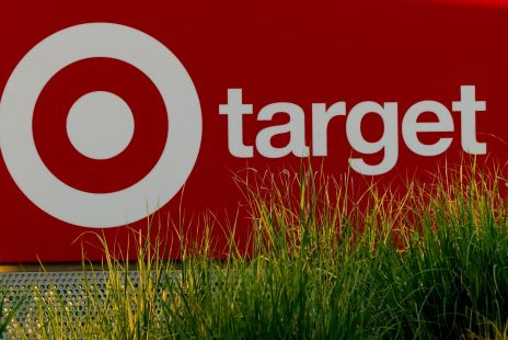 target-earnings-alpha-insights-amid-cautious-consumer-spending.jpg