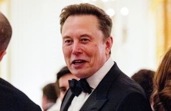 tesla-roadster-breakthrough-engineering-powers-future-mobility.jpg