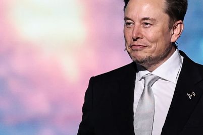tesla-stock-closes-at-record-as-investors-rally-around-musks-robotaxi-hype-despite-slow-ev-sales-scaled.jpg