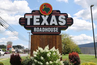 texas-roadhouse-gets-a-pass-from-wall-street-whats-next-might-be-out-of-its-control.jpg