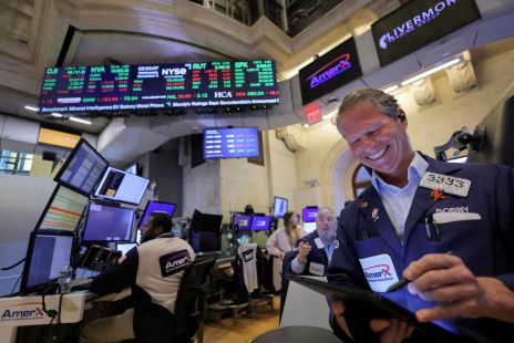 the-sp-500-and-nasdaq-kept-their-record-rallies-going-here-are-3-key-takeaways.jpg