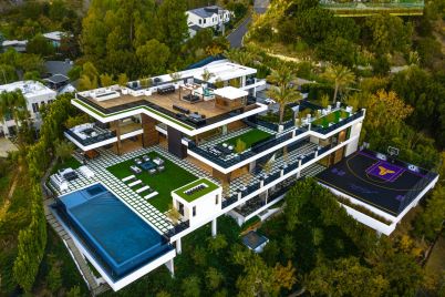 this-la-mansion-is-staring-down-an-april-1-deadline-before-the-seller-loses-millions.jpg