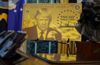 trumps-1-million-gold-card-fails-to-catch-on-among-the-worlds-wealthy.jpg