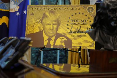 trumps-1-million-gold-card-fails-to-catch-on-among-the-worlds-wealthy.jpg