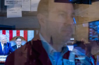 trumps-tech-stock-purchases-market-volatility-and-innovation-driven-rebound.jpg