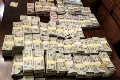 two-new-york-nurses-charged-with-forging-covid-vaccine-cards-to-earn-more-than-1-5-million.jpg