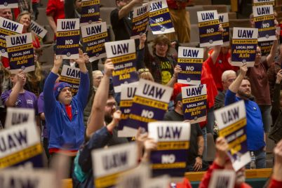 uaw-union-strike-a-strategic-warning-for-gms-production-line.jpg