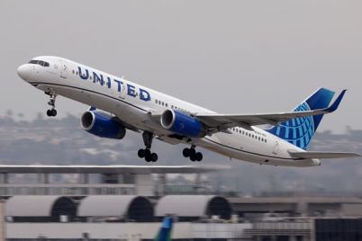 united-airlines-issues-new-2025-forecast-as-ceo-says-world-is-less-uncertain.jpg