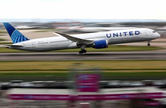 united-airlines-profit-outlook-slashed-amid-fuel-costs-strong-demand-persists.jpg