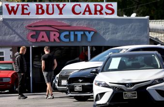 used-car-prices-fall-for-the-first-time-this-year-and-ev-interest-rises-as-gas-prices-spike.jpg