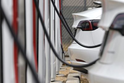 used-evs-a-surging-market-amidst-geopolitical-volatility.jpg