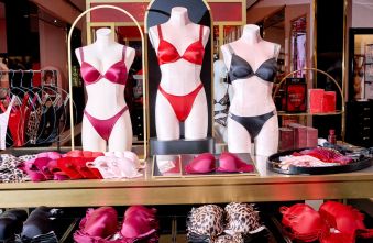 victoria-secret-shares-soar-40-a-bullish-revaluation-in-retail.jpg