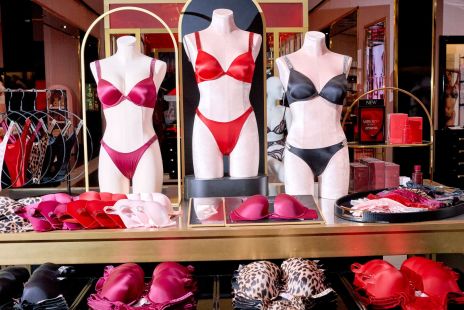 victoria-secret-shares-soar-40-a-bullish-revaluation-in-retail.jpg