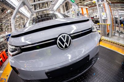 volkswagen-posts-14-drop-in-first-quarter-profit-on-tariff-pressure-china-competition.jpg