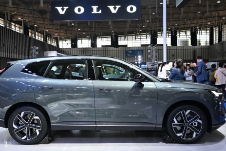volvo-cars-plunge-alpha-warning-as-china-sales-slump-hits-earnings.jpg