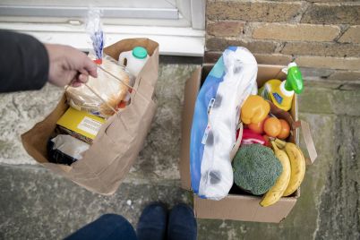 walmart-target-and-kroger-are-racing-to-deliver-groceries-as-competition-heats-up.jpg