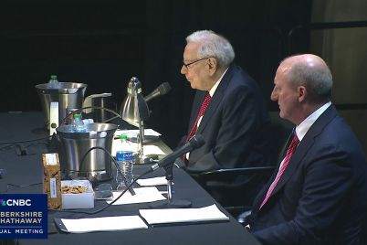 warren-buffett-says-greg-abel-will-make-berkshire-hathaway-investing-decisions-when-hes-gone.jpg