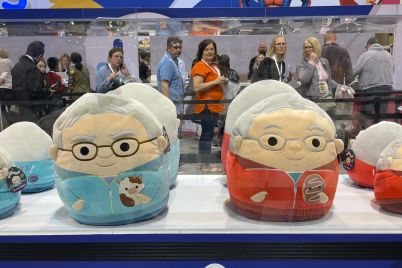 warren-buffetts-shopping-extravaganza-kicks-off-with-squishmallows-pit-poor-charlies-almanack-scaled.jpg