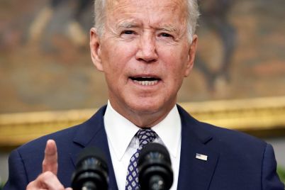 watch-live-biden-delivers-remarks-on-new-covid-omicron-variant-that-prompted-market-panic-and-new-travel-restrictions-scaled.jpg