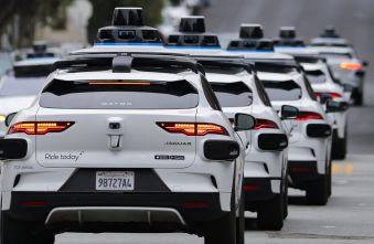 waymo-driverless-rides-a-breakthrough-in-autonomous-mobility-expansion.jpg