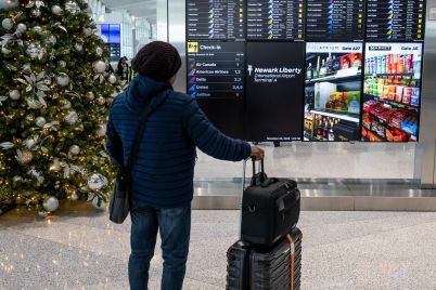 winter-storm-puts-airlines-to-the-test-heres-what-travelers-need-to-know-scaled.jpg