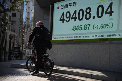 world-shares-are-mixed-as-steady-bond-yields-rebound-for-bitcoin-push-us-stocks-higher.jpg